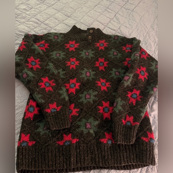 Woolrich Sweaters - Woolrich Dark Green Star Pattern Knit Sweater with Red Accent women’s medium